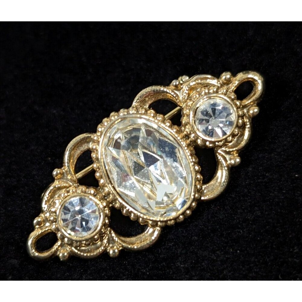 Vintage 1928 Gold Tone Oval Rhinestone Open Metal Work Bar Pin‎ Brooch